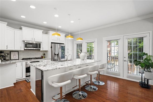 2872 Overlook Way NE, Atlanta, GA 30324