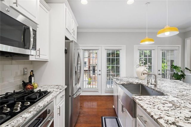 2872 Overlook Way NE, Atlanta, GA 30324