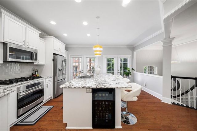 2872 Overlook Way NE, Atlanta, GA 30324