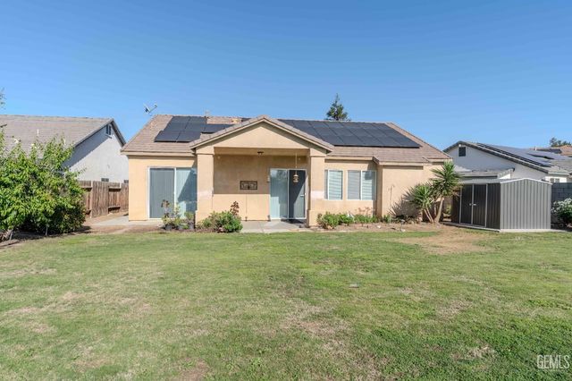 207 Riesling Vines Street, Bakersfield, CA 93314