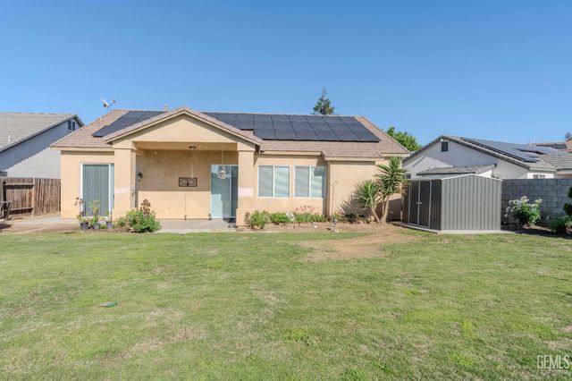 207 Riesling Vines Street, Bakersfield, CA 93314
