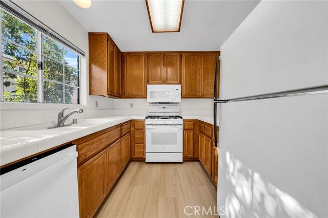 2800 Plaza Del Amo 425, Torrance, CA 90503