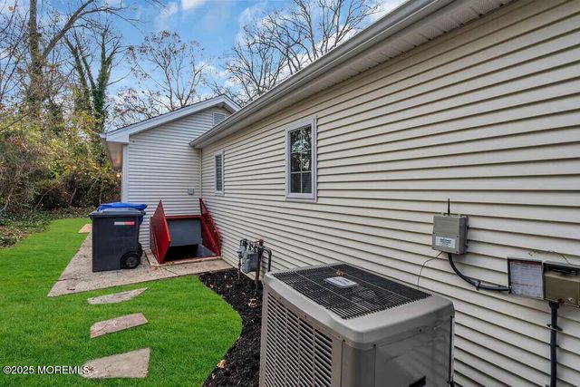 104 Anthony Avenue, Toms River, NJ 08753