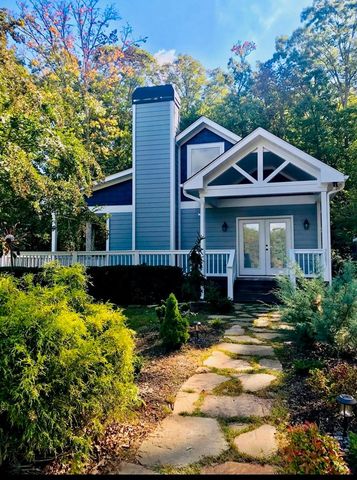 2081 Gallatin Road, Young Harris, GA 30582