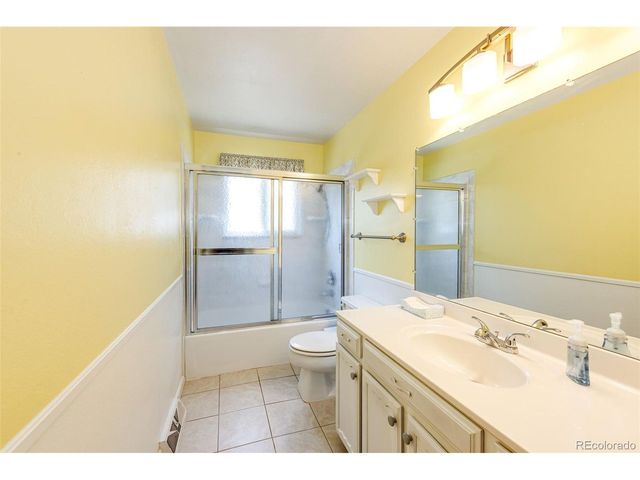 8965 W 78th Ave, Arvada, CO 80005