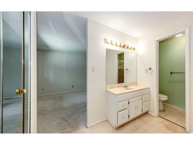 8965 W 78th Ave, Arvada, CO 80005
