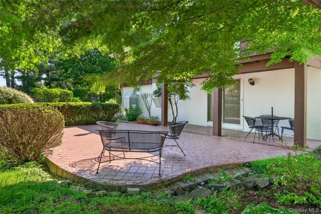 4 Brookdell Drive, Hartsdale, NY 10530