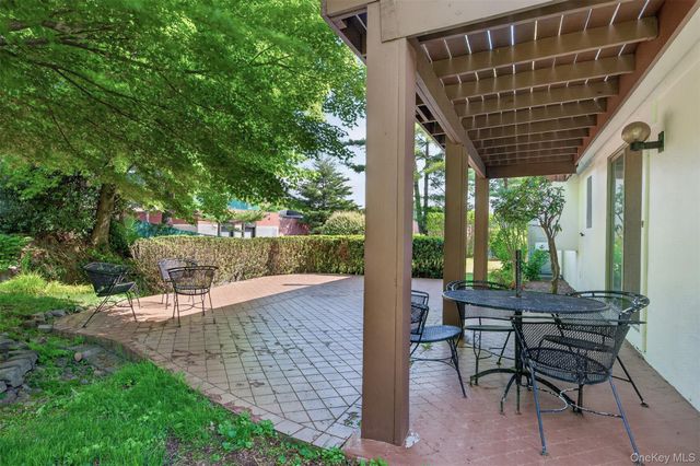 4 Brookdell Drive, Hartsdale, NY 10530