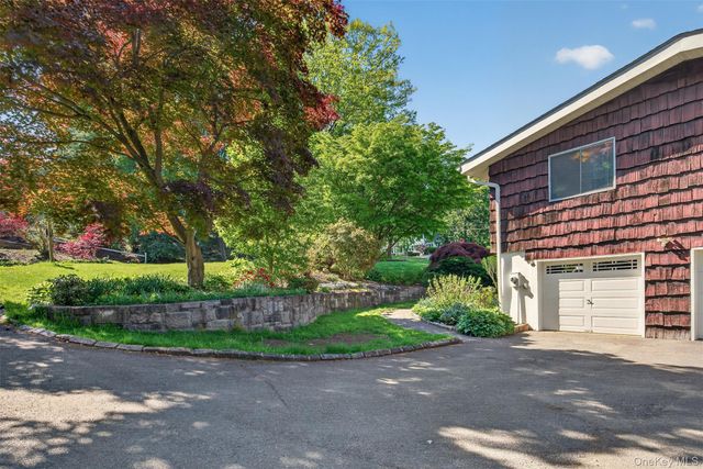 4 Brookdell Drive, Hartsdale, NY 10530