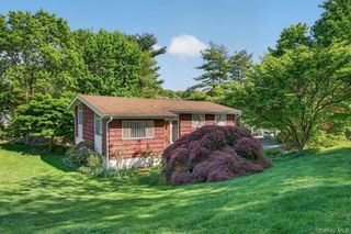 4 Brookdell Drive, Hartsdale, NY 10530