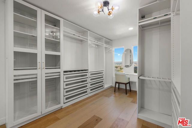 4243 Don Carlos Drive, Los Angeles, CA 90008