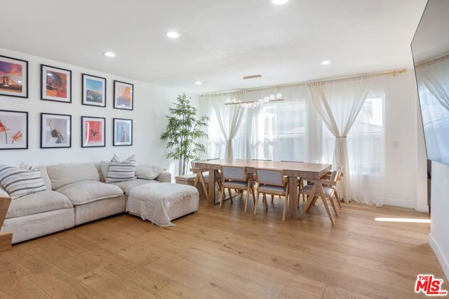 4243 Don Carlos Drive, Los Angeles, CA 90008