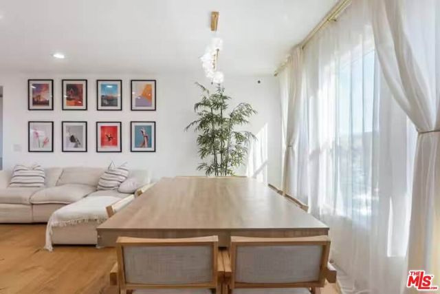 4243 Don Carlos Drive, Los Angeles, CA 90008