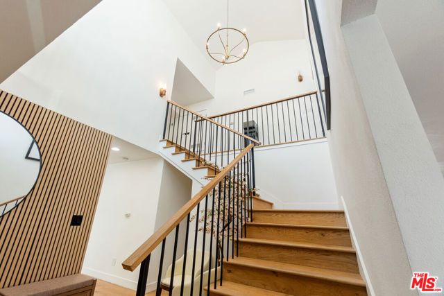 4243 Don Carlos Drive, Los Angeles, CA 90008