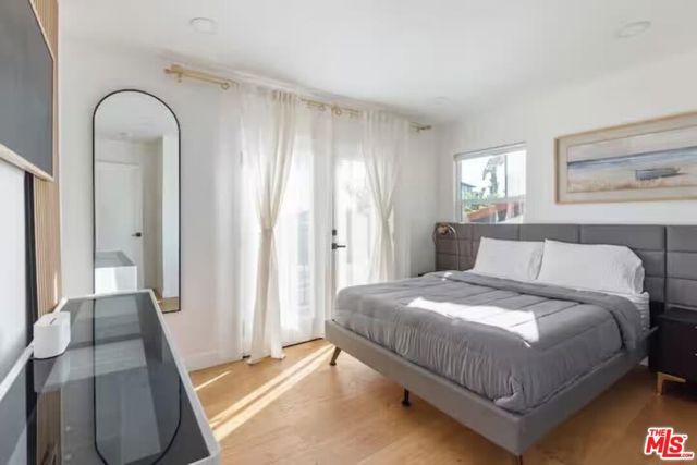 4243 Don Carlos Drive, Los Angeles, CA 90008