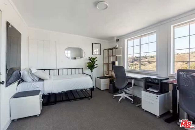 4243 Don Carlos Drive, Los Angeles, CA 90008