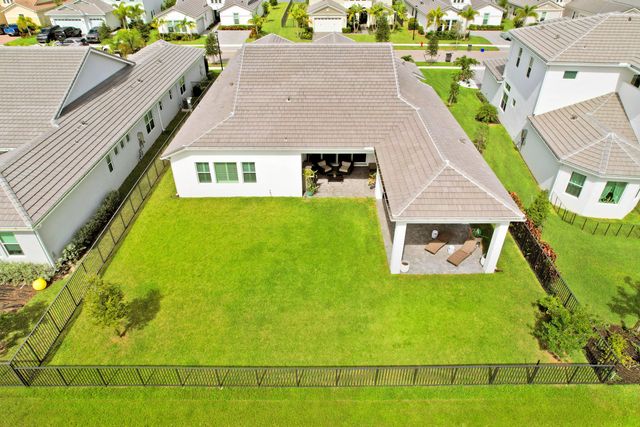 15187 Wildwood Circle, Westlake, FL 33470