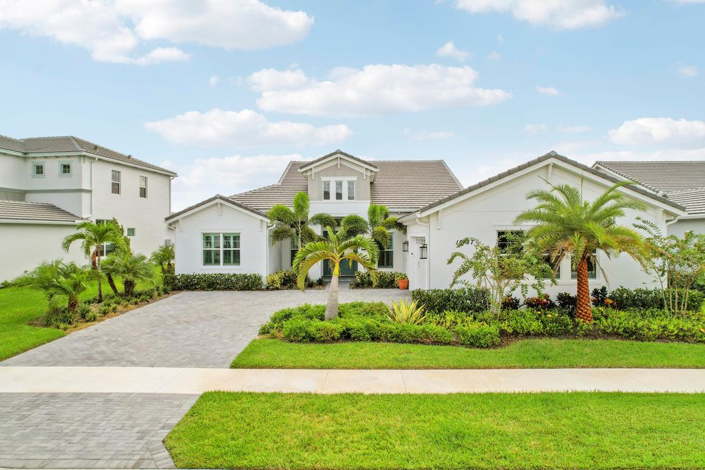 15187 Wildwood Circle, Westlake, FL 33470