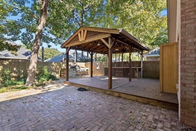 3406 Pebblebrook Drive, Tyler, TX 75707