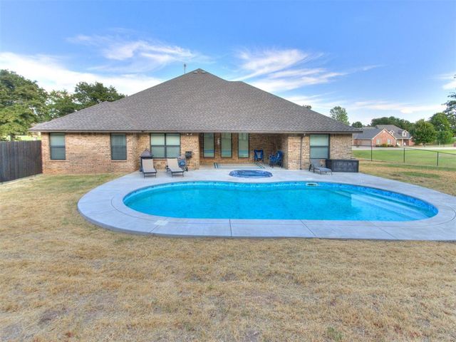 3023 Piper Lane, Choctaw, OK 73020