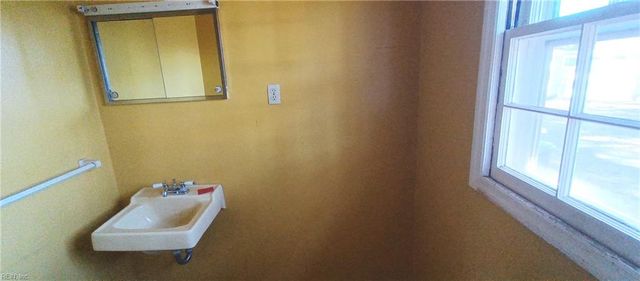 412 Southgate AVE, Virginia Beach, VA 23462