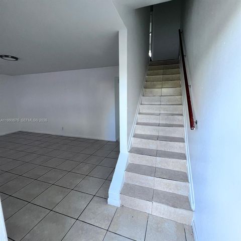 5721 Blueberry Ct 125, Lauderhill, FL 33313