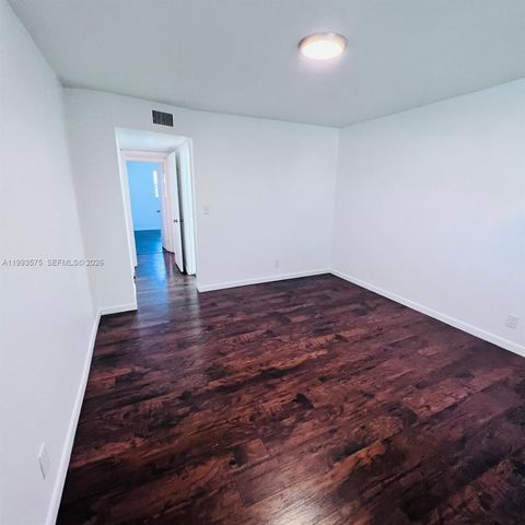 5721 Blueberry Ct 125, Lauderhill, FL 33313