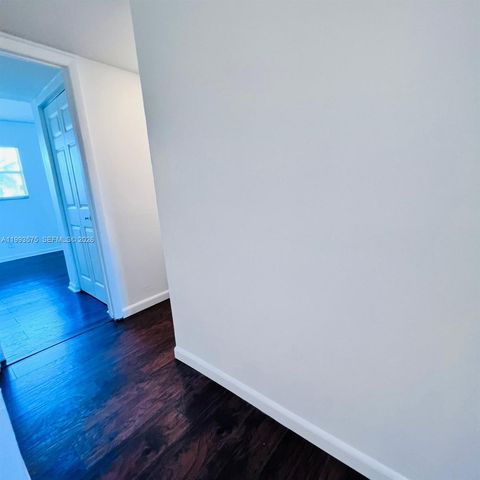 5721 Blueberry Ct 125, Lauderhill, FL 33313