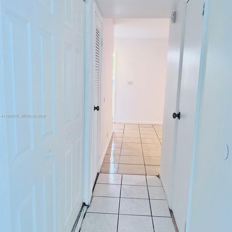 5721 Blueberry Ct 125, Lauderhill, FL 33313