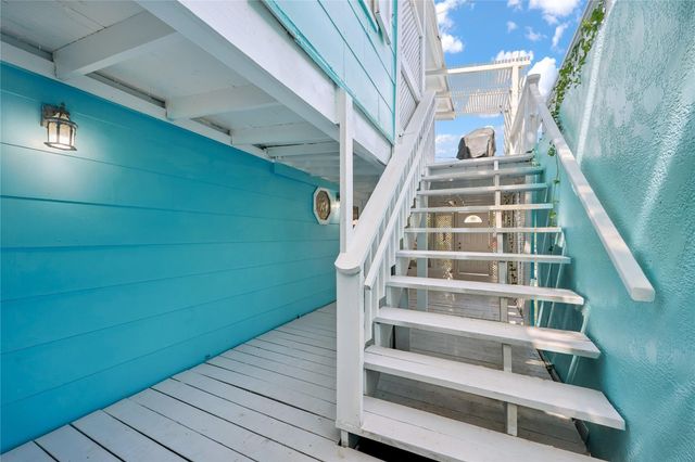 1805 19th Street, Galveston, TX 77550