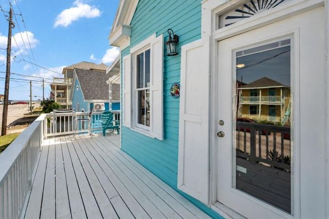 1805 19th Street, Galveston, TX 77550