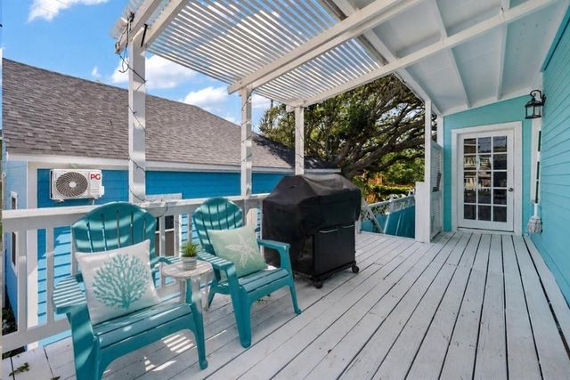 1805 19th Street, Galveston, TX 77550