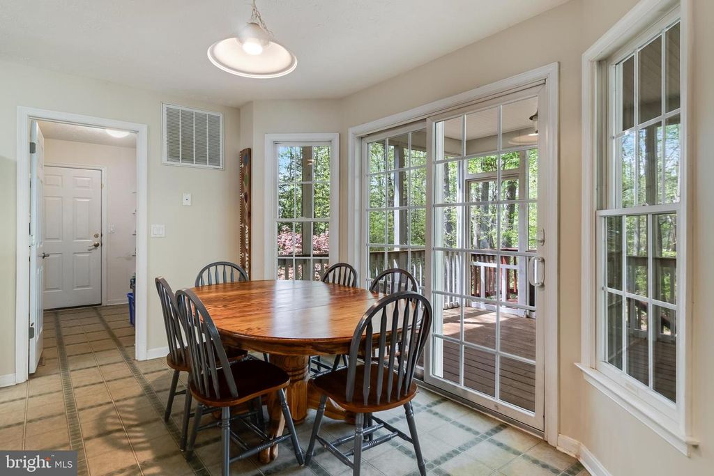 Image 30 of property listing at 23223 SASSAFRAS LN, California, MD 20619