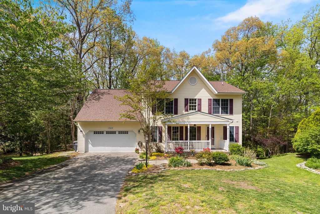 Image 5 of property listing at 23223 SASSAFRAS LN, California, MD 20619