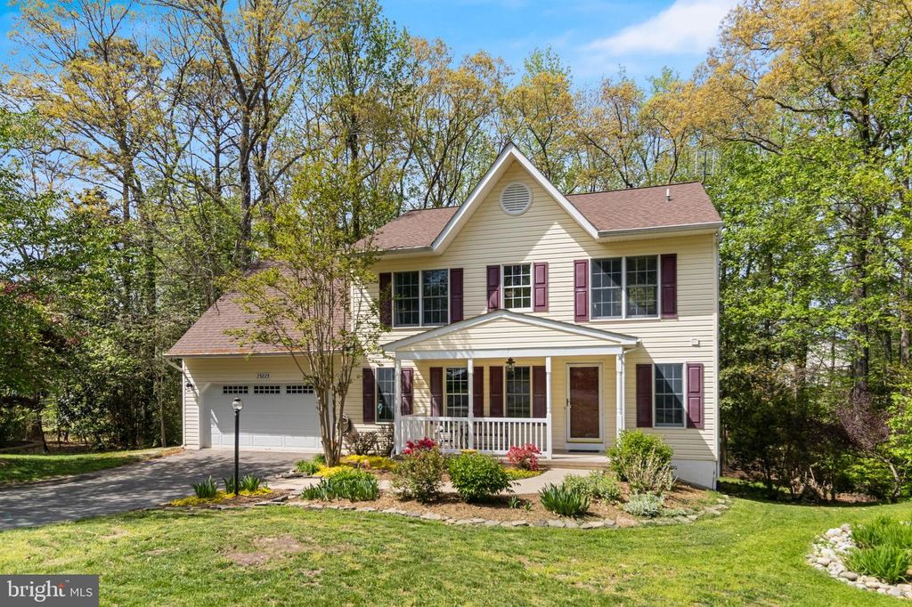 Image 8 of property listing at 23223 SASSAFRAS LN, California, MD 20619