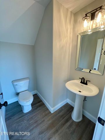 3705 Parker Harrison Way, Knoxville, TN 37924