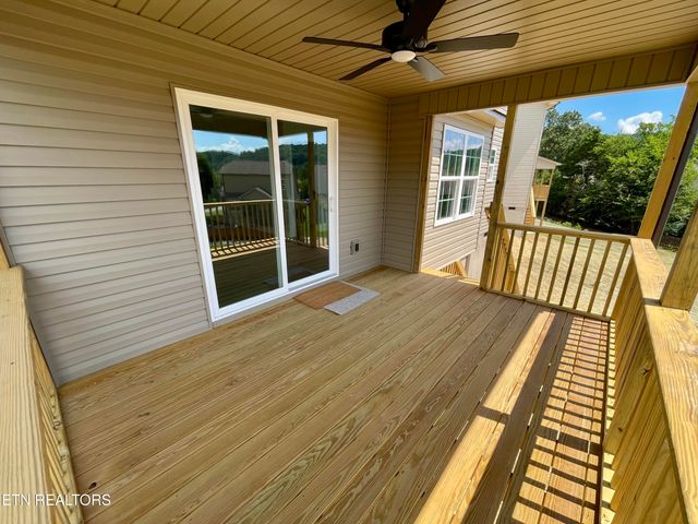 3705 Parker Harrison Way, Knoxville, TN 37924