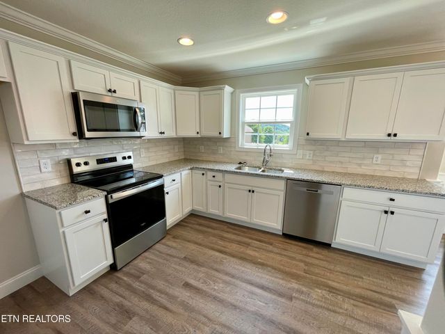 3705 Parker Harrison Way, Knoxville, TN 37924