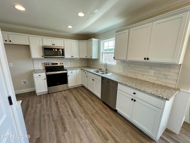 3705 Parker Harrison Way, Knoxville, TN 37924