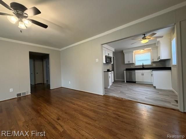 8451 Birch Street, Taylor, MI 48180