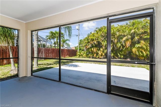 225 SW 37th ST, Cape Coral, FL 33914