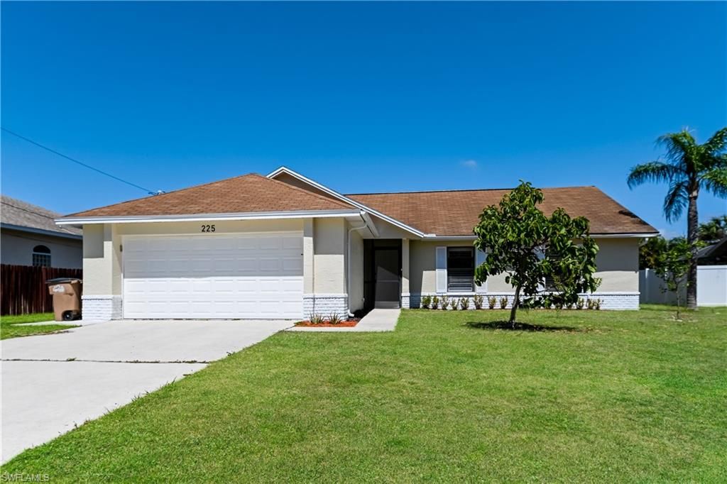225 SW 37th ST, Cape Coral, FL 33914