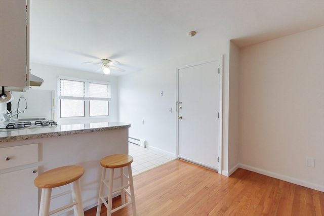 180 Tyngsboro Rd 22A, Chelmsford, MA 01863