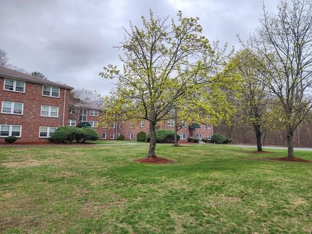 180 Tyngsboro Rd 22A, Chelmsford, MA 01863