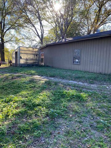 107 Sfc 810, Forrest City, AR 72335