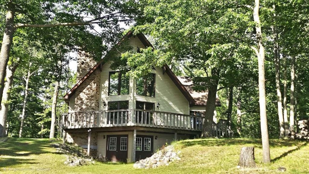4751 Appleby Court, Gladwin, MI 48624
