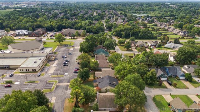 8921 S 73rd East Avenue, Tulsa, OK 74133