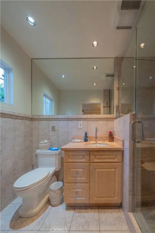 516 N Crescent Heights, Los Angeles, CA 90048