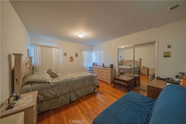 516 N Crescent Heights, Los Angeles, CA 90048