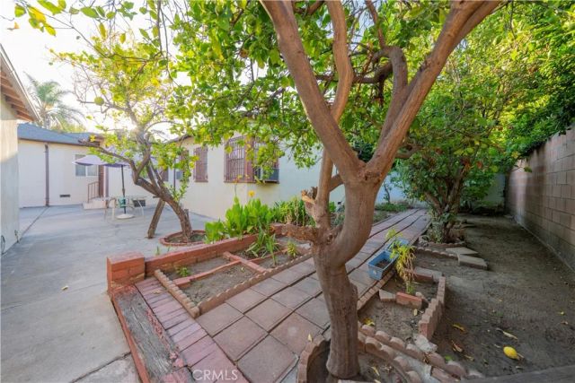 516 N Crescent Heights, Los Angeles, CA 90048